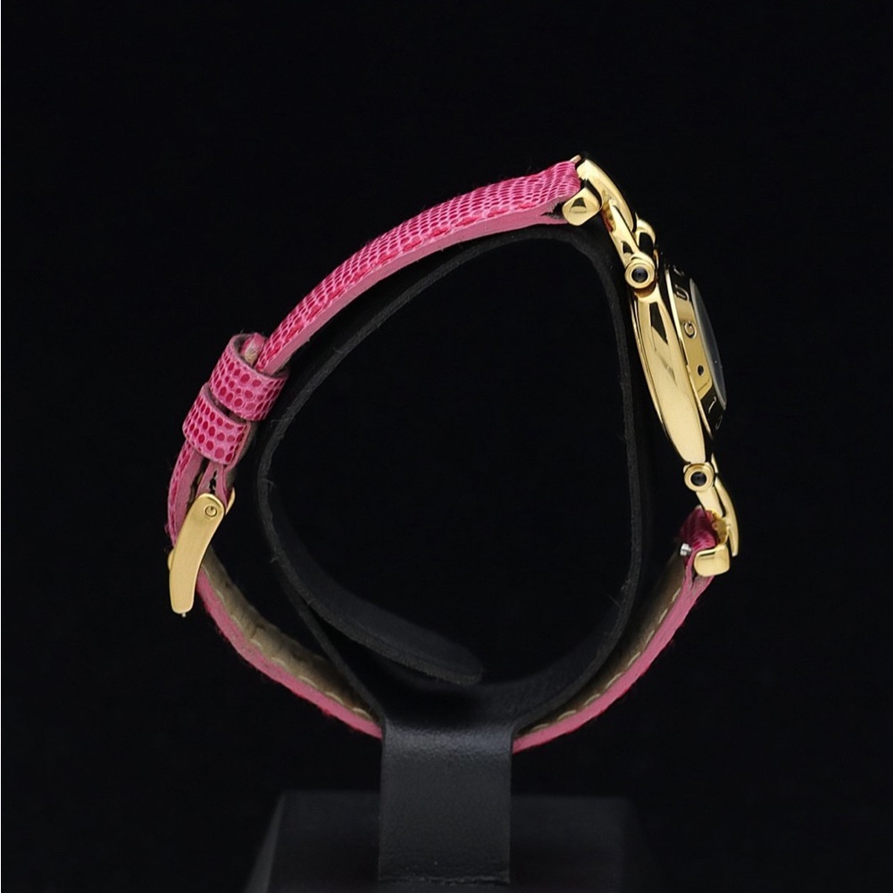 🛍️Vintage Gucci Pink Leather Band Watch - Picture 7 of 12